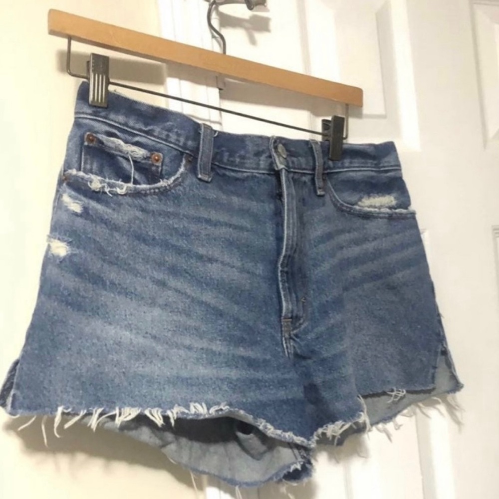 Abercrombie & Fitch high rise shorts, size 29/8